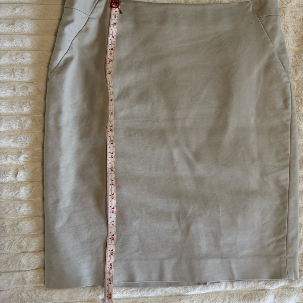 Classic khaki Women's Skirt